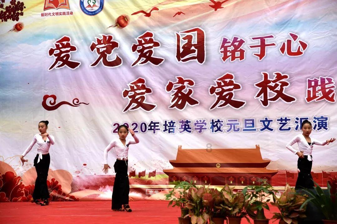 陪玩加上老板后第一时间发什么？游戏画面